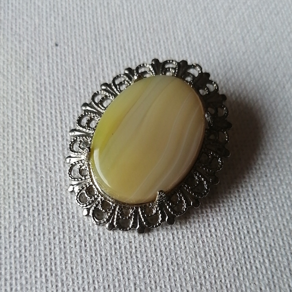 Vintage Onyx Brooch Silvertone Detailed Frame Lightweight